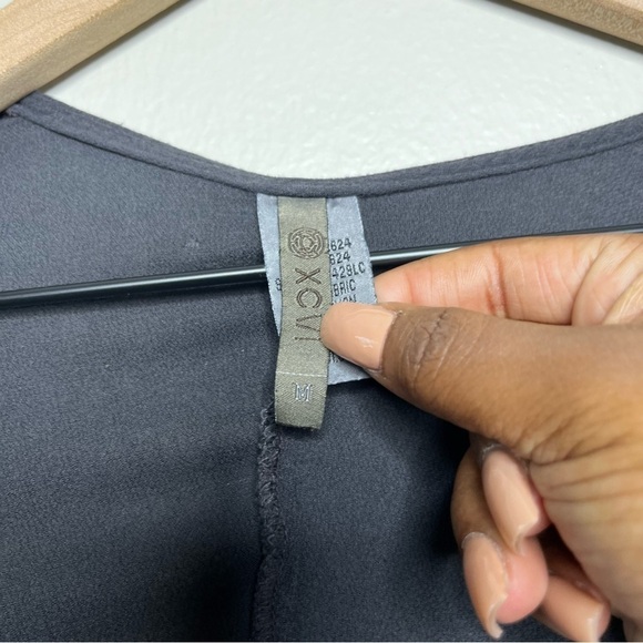 XCVI Women Open Front Cardigan Kimono Medium Gray Floral Embroidery‎ Boho Stevie - Picture 6 of 8